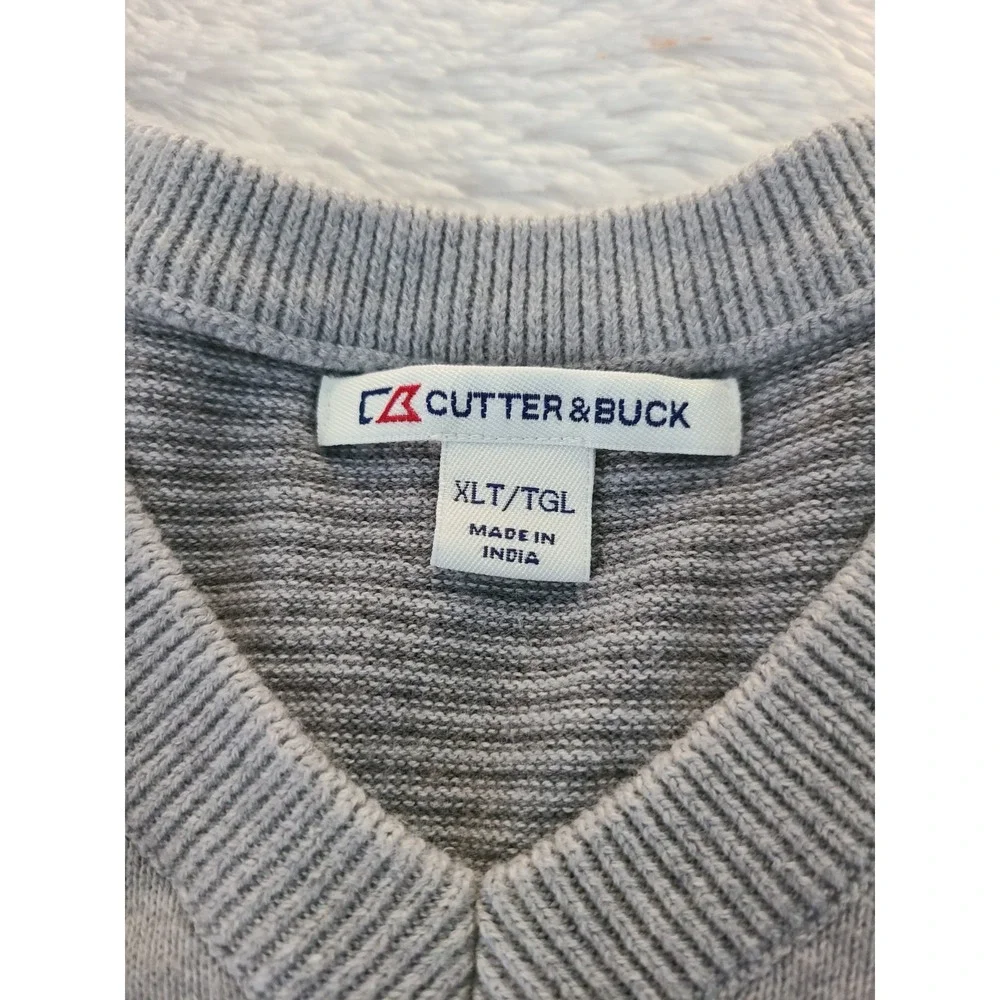 Cutter & Buck Notre Dame Fighting Irish Mens XLT Gray V-Neck Sweater Vest